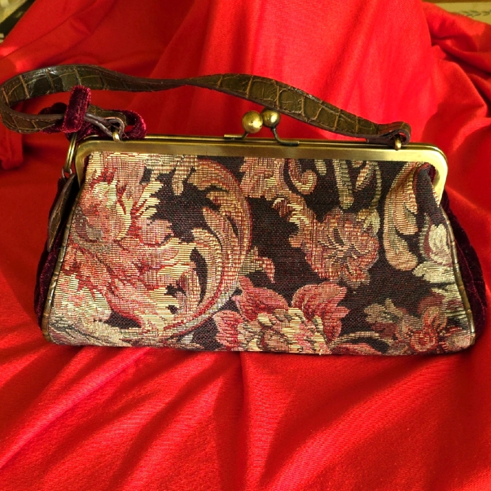 Red and Tan Vintage with Gold Frame